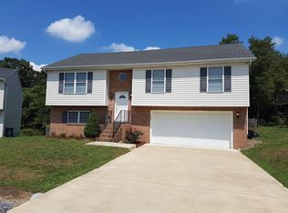 634 Ford Cir, Inwood, WV 25428