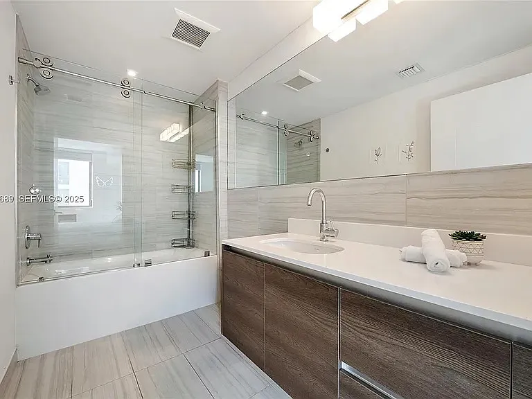 301 Altara Ave #309 — Photo 9