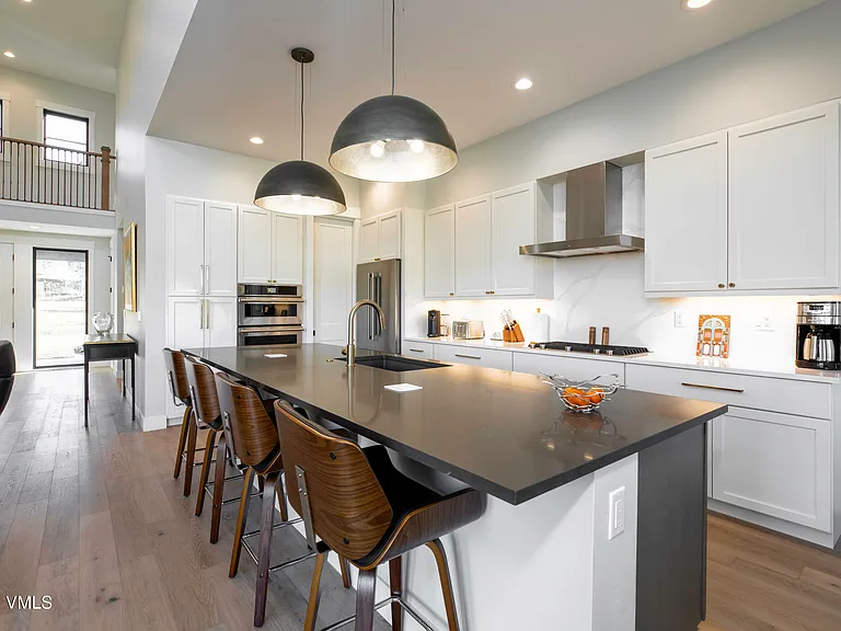 45 Thresher Ct — Photo 4