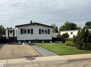 45 Oak Ridge Dr NW, Edmonton, AB T6P 1G9