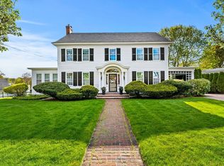 57 Garden Rd, Lowell, MA 01852