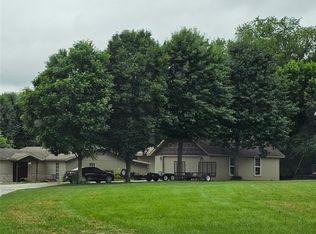 3300 Clyde Ln, Springdale, AR 72764