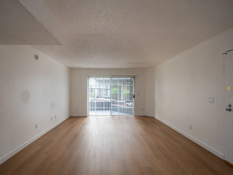 11030 Hartsook Street — Photo 17
