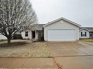 113 Bryan Dr, Edmond, OK 73003