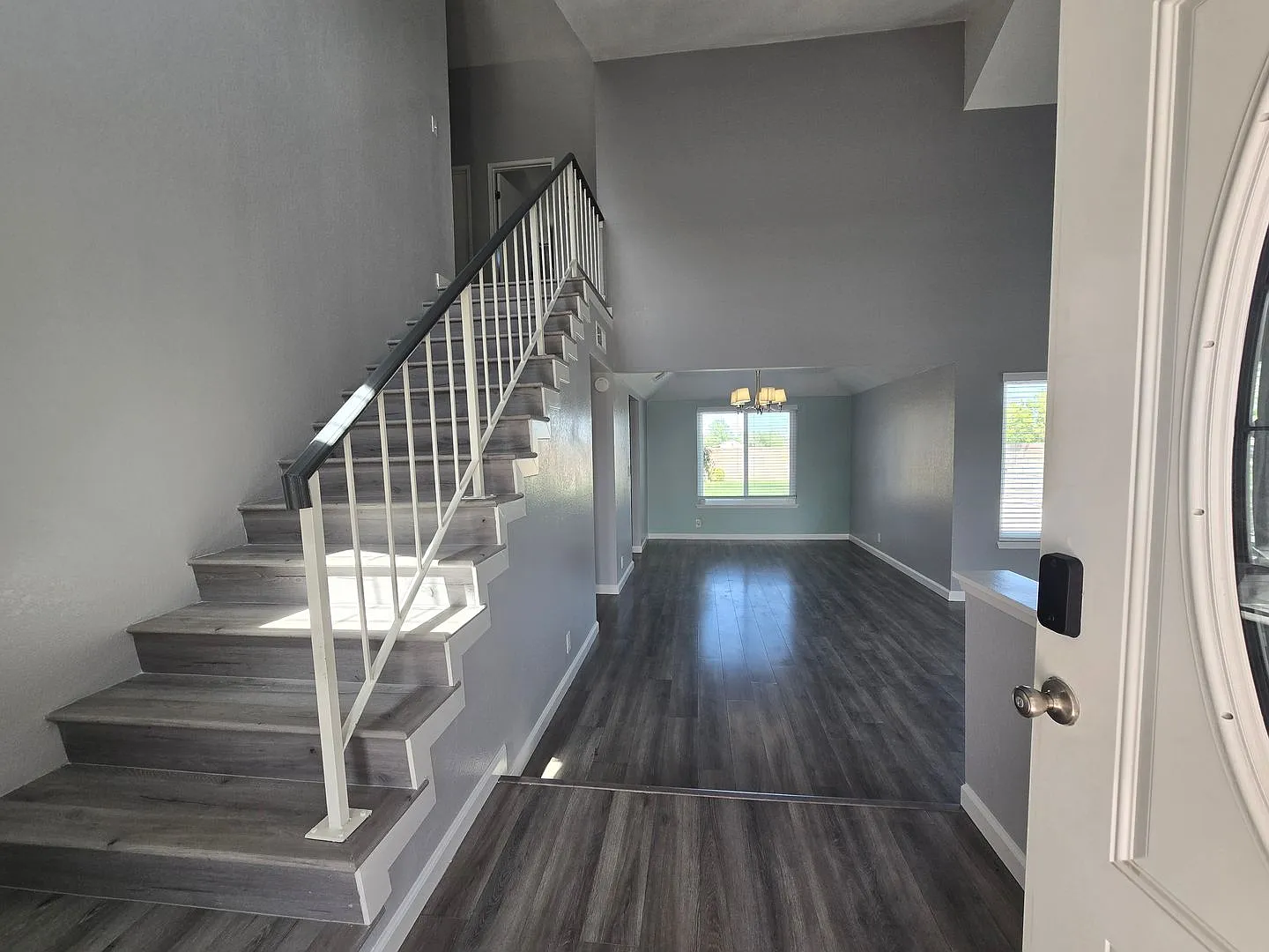 1621 W Newgrove St, Lancaster, CA 93534 — Photo 4