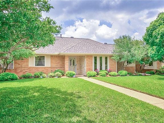 2nd image of 471 Mosswood Dr