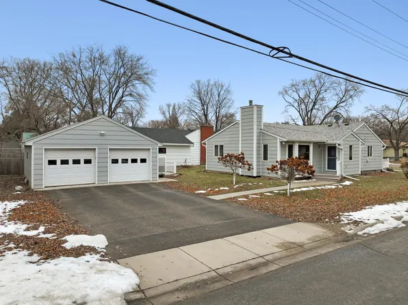 638 Park Valley Dr W, Hopkins, MN 55343