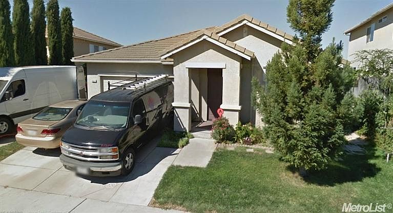 2nd image of 3821 Sierra Gold Dr