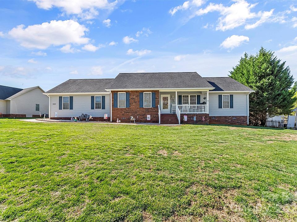 1st image of 283 Alpine Cir