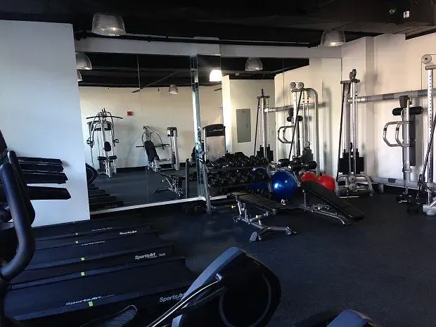 2 bed, 1100 sqft, $3,600 — Photo 3