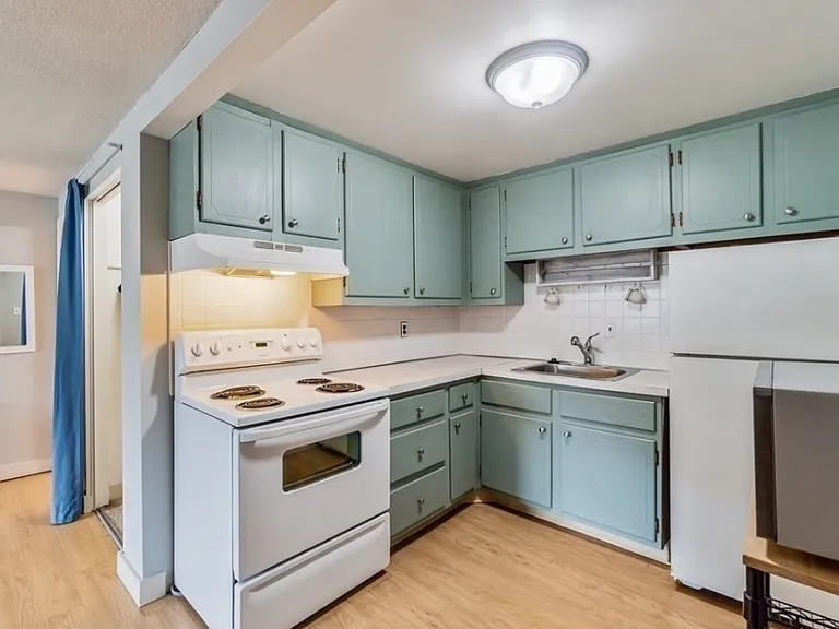6 Old Colony Ln #3 — Photo 4