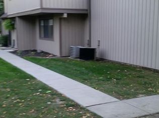 11886 Harbour Light Dr #1886, North Royalton, OH 44133