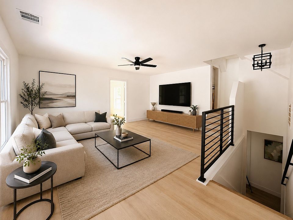 1st image of 3020 Yucca Ave