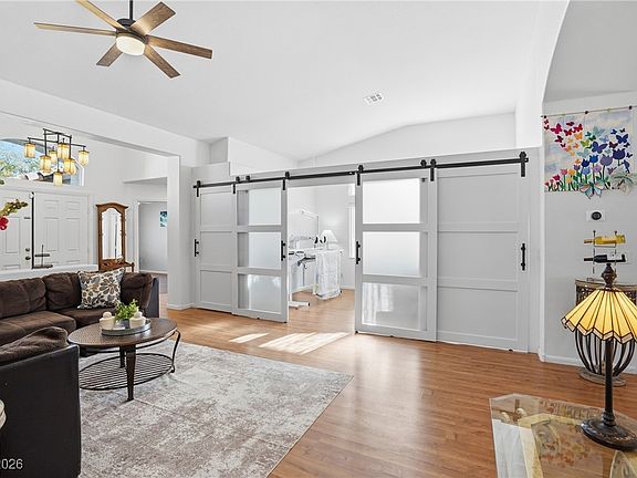 5th image of 5829 Elphin Ct