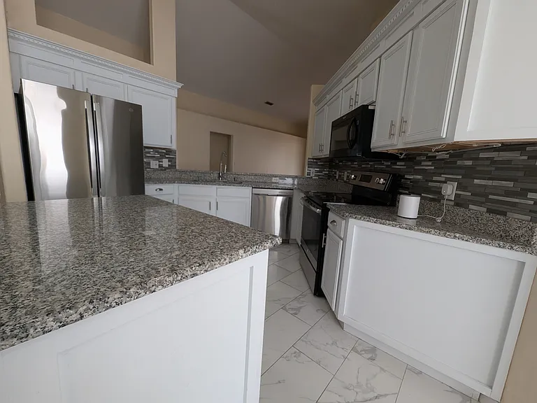 12406 Beacontree Way — Photo 5