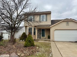 1923 Andover Blvd, Howell, MI 48843