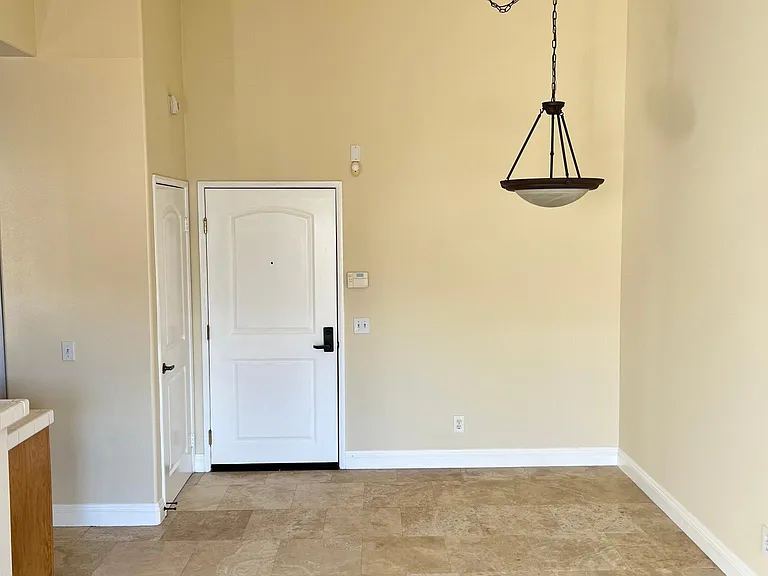 6901 Laurel Canyon Blvd #212 — Photo 7