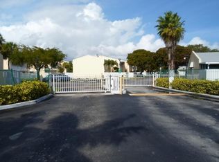 22352 SW 103rd Ave, Miami, FL 33190