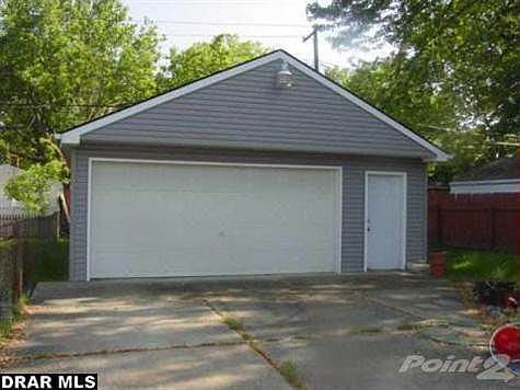 5th image of 25227 Stanford St