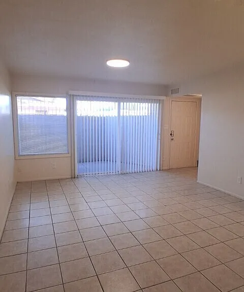 2642 N 43rd Ave #6C — Photo 8