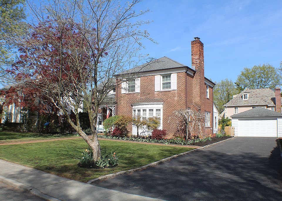 81 Wellington Rd, Garden City, NY 11530 Zillow
