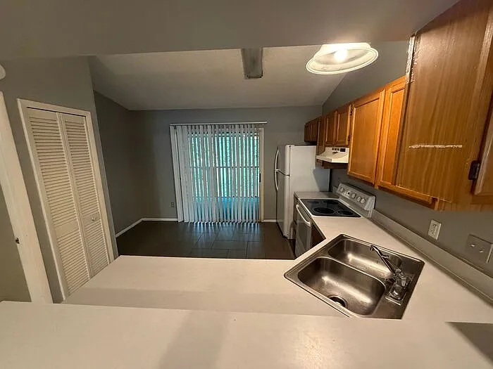 5429 Lake Margaret Dr #186 — Photo 5