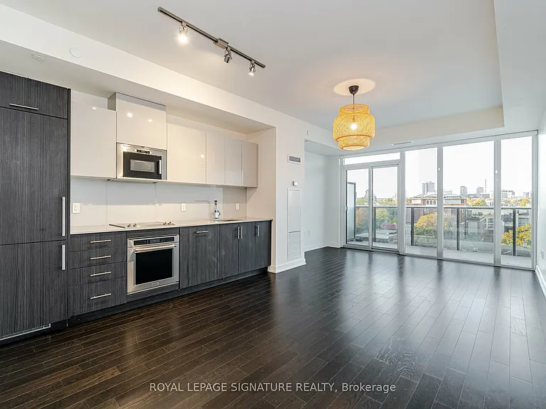 330 Richmond St W #811 — Photo 6