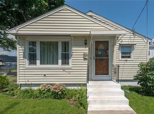 5 Manhattan St, Providence, RI 02904