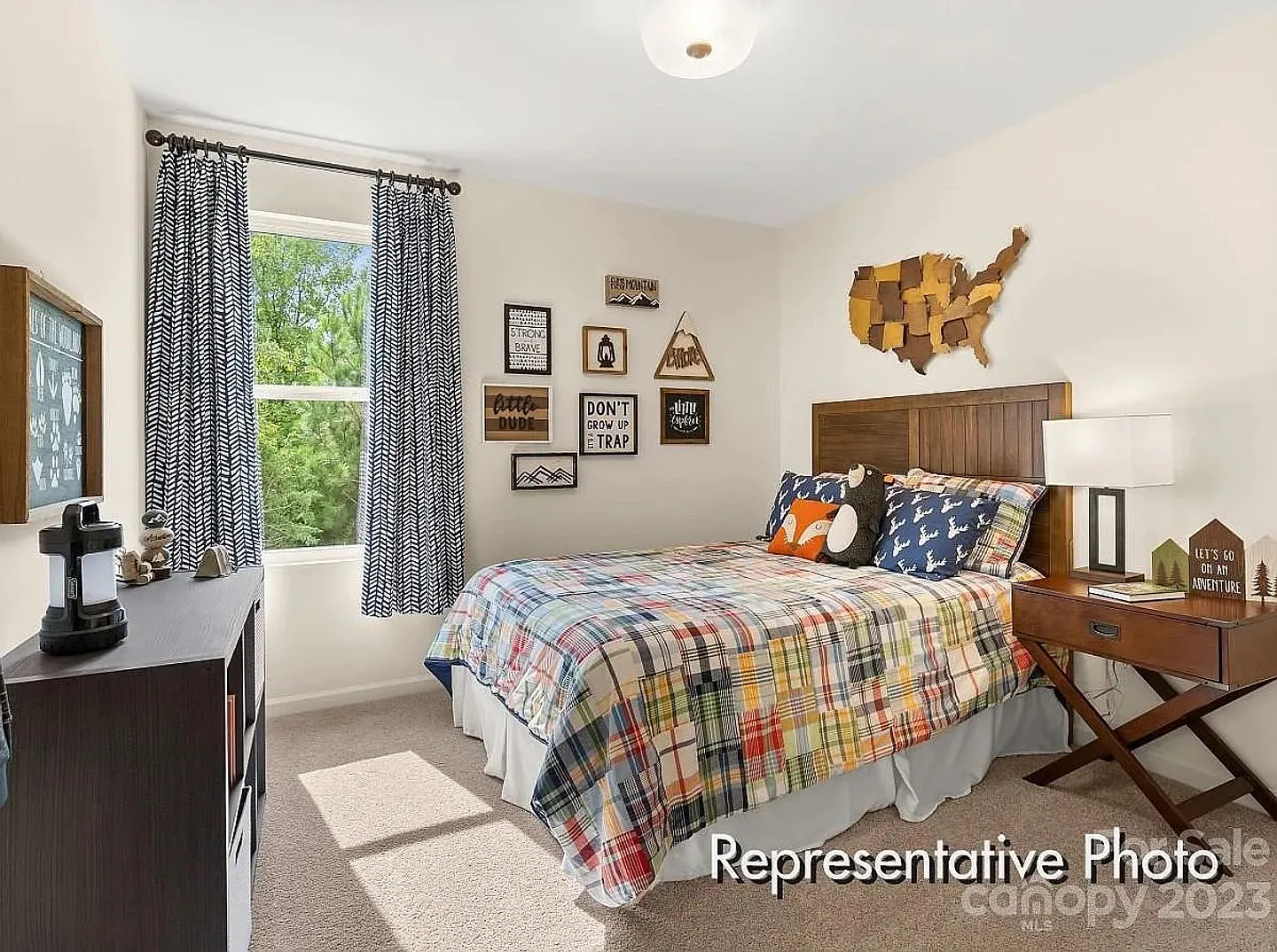 Room in 3 Bedroom Townhome at Pagebrook Ln — Photo 4