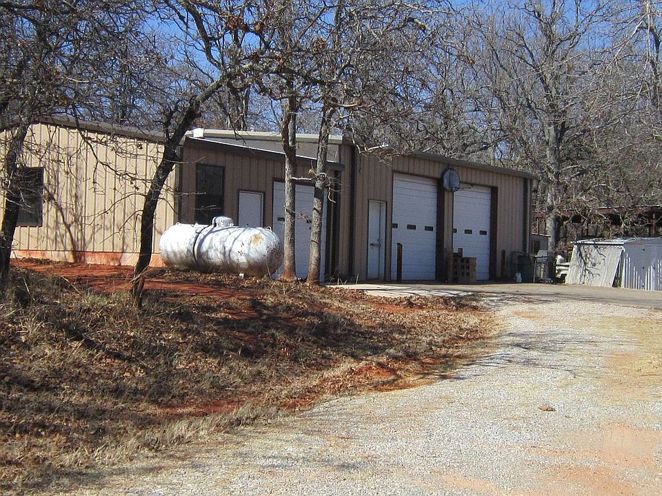 2nd image of 18201 SE 95th St