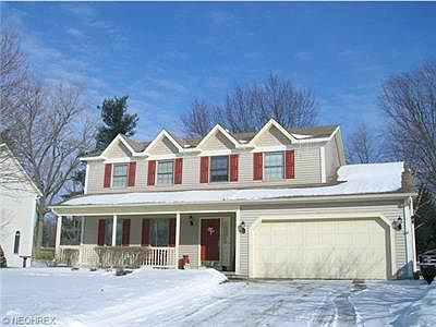 1st image of 950 Essex Ln
