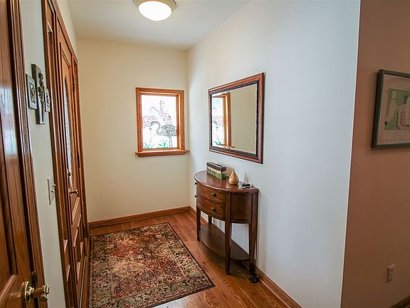3rd image of 807 Byram Lake Dr