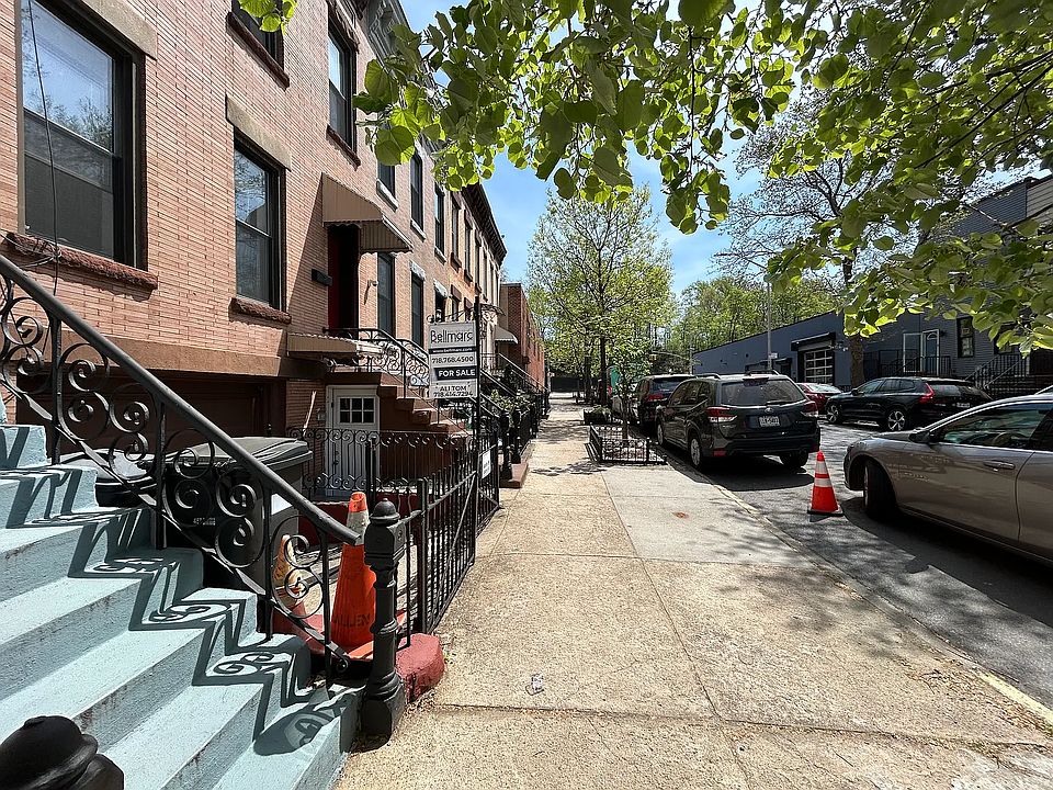 1st image of 213A 29th St #2