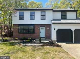 324 Centaurian Dr, West Berlin, NJ 08091