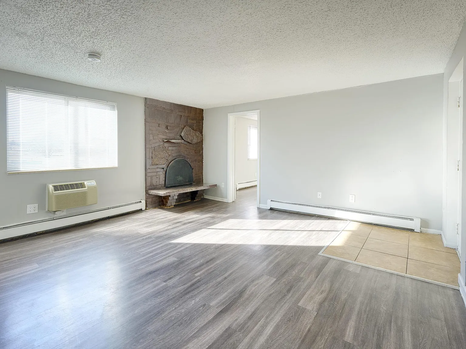Abrigo Apartments — Photo 3