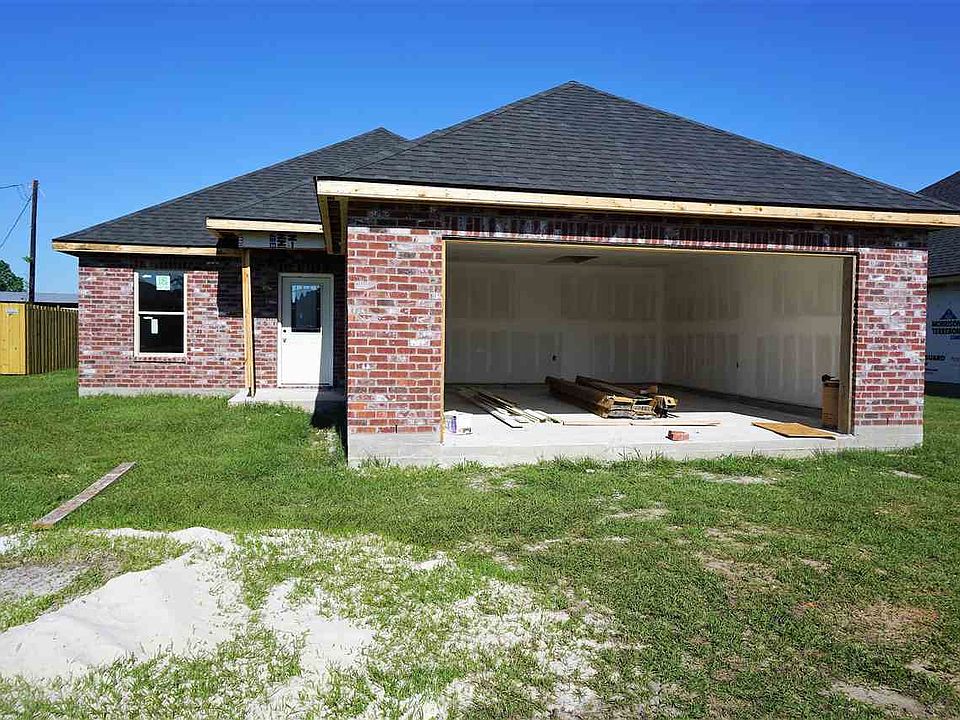 2nd image of 127 Darwen Dr