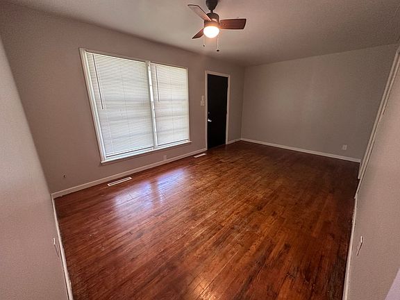 2nd image of 1514 Park Ln #9694EF262
