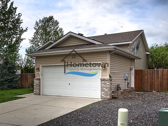 3rd image of 2335 N Coolwater Dr