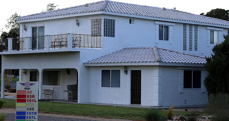 1st image of 14981 Blue Grass Dr