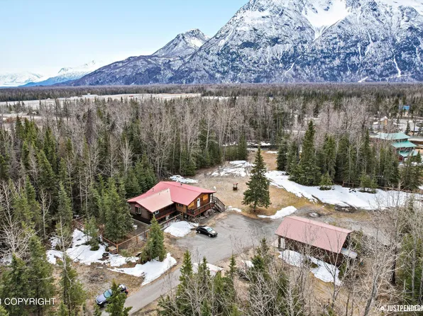 16530 E Walden Rd, Palmer, AK 99645