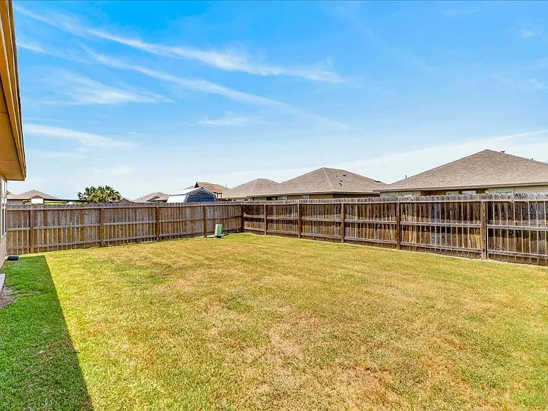3913 Targaryen Way — Photo 29