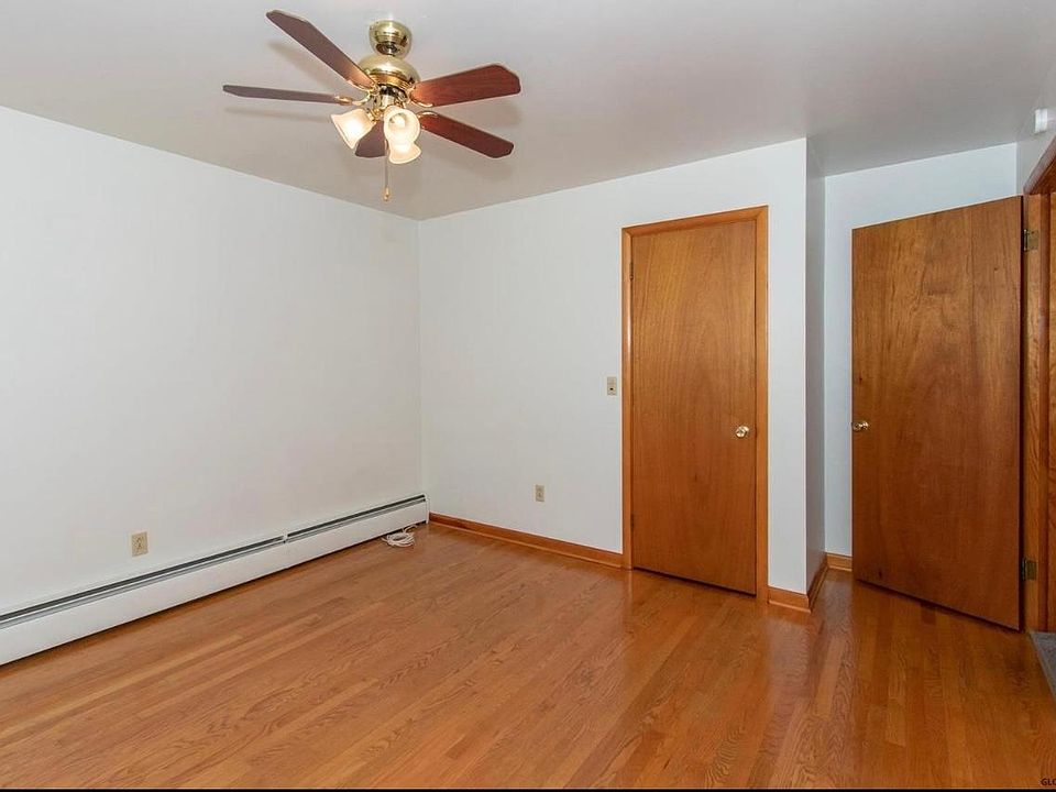 Bedroom #1