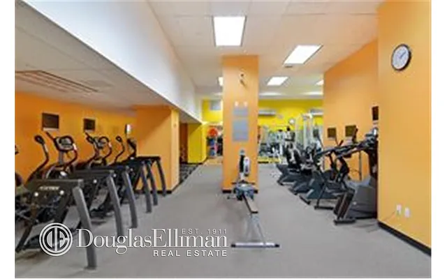 Rented by Douglas Elliman | media 25