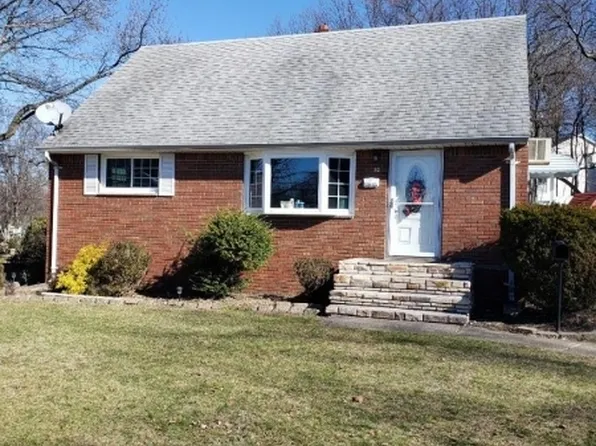 52 Vetrone Dr, Woodland Park, NJ 07424