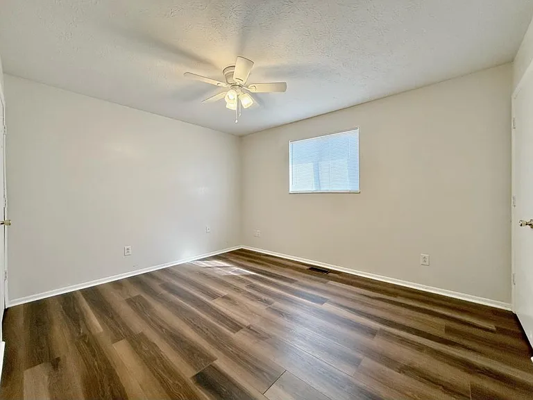 2608 N Avery St #29 — Photo 10
