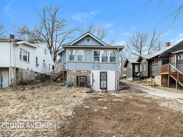 5121 Agnes Ave — Photo 18
