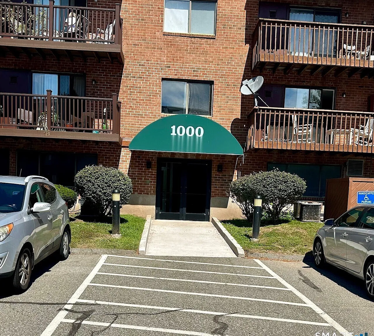 1 bed, 1.0 bath, 624 sqft, $1,350 — Photo 2