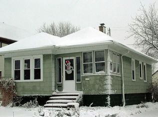 2171 S 89th St, West Allis, WI 53227