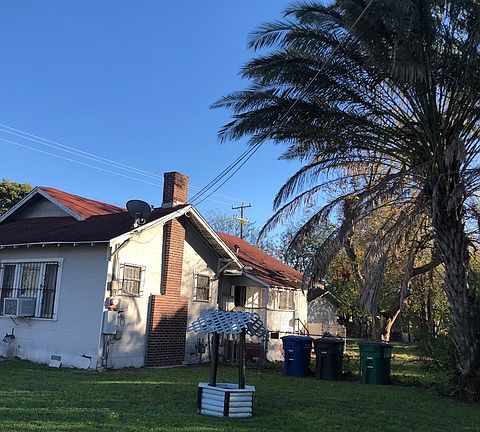 4th image of 802 Kirk Pl
