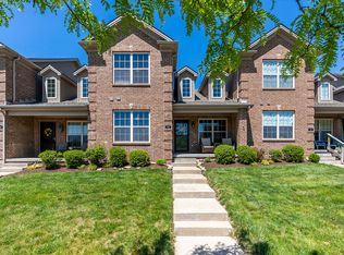 719 Newtown Springs Dr, Lexington, KY 40511